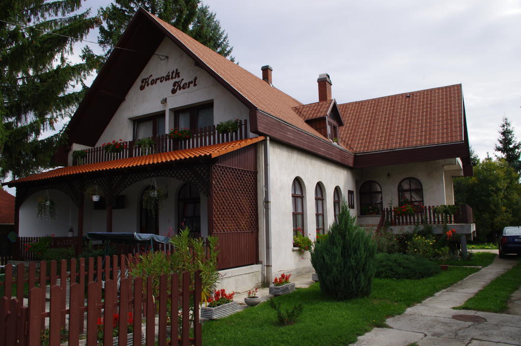 Horváth Kert Vendégház Zirc Esterno foto